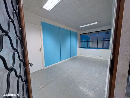 locaux de stockage  proche centre-ville sallanches