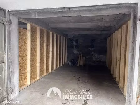 parking/box 20 m² passy