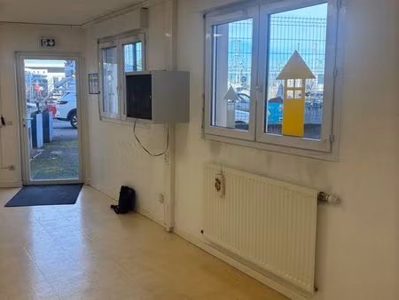 local commercial 65m² - avenue émile zola  annemasse