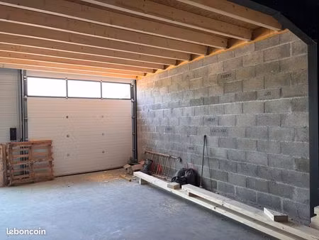 local professionel 50 à 60m2