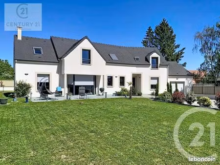 maison 8 pièces 250 m²