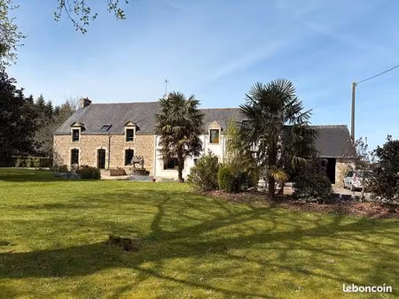 maison 8 pièces 285 m²