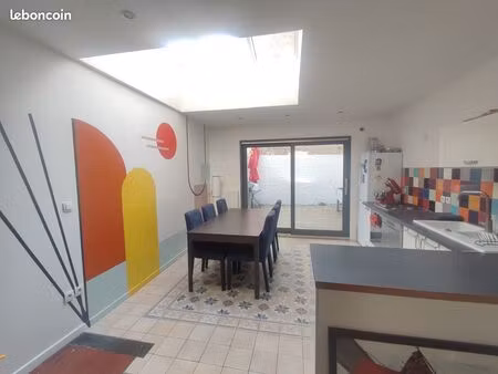 location belle 1930 entièrement rénovée avec terrasse  libre le 1er juin