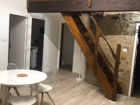 appartement meublé t2/t3 avec mezzanine centre de crémieu