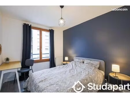 chambre 1 pièce 9 m²