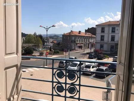 appartement f1/f2 plein centre st genest lerpt