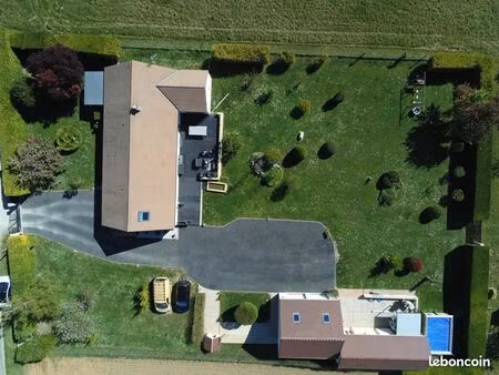 ensemble immobilier maison plain pied + dependances