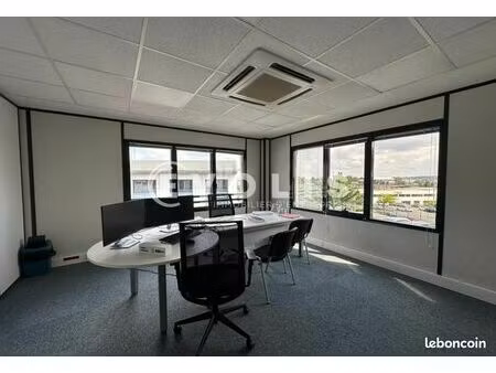 bureaux 171 m²