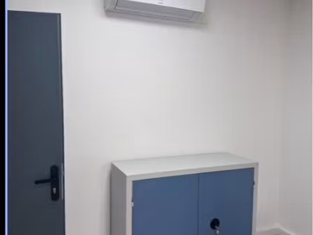 location bureau 19m2 équipé à saint-priest