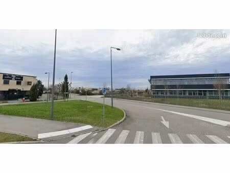 local industriel 345 m²