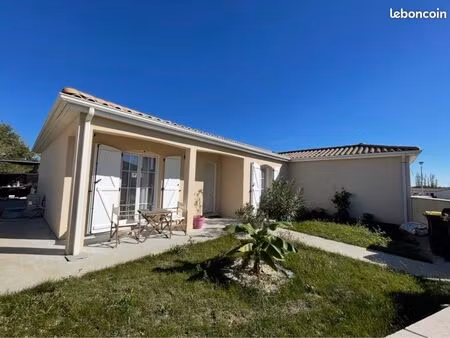 maison moderne 92 m² — 2021 — piscine — garage — niort