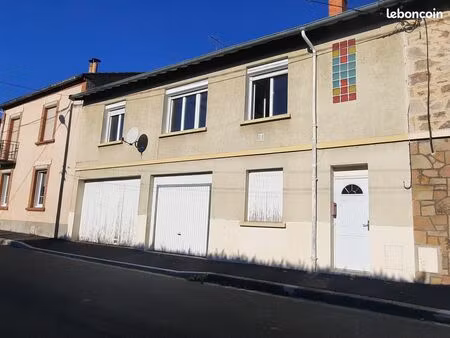 maison t5 - grand garage et jardinet