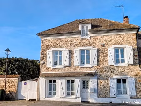 maison de caractère xixᵉ siècle – 144 m² – 4 grandes chambres – jardin orienté sud – centr
