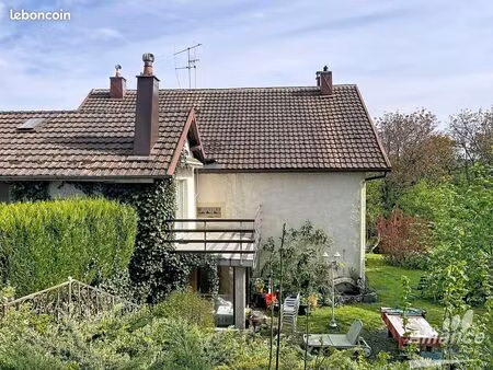 propriété 8 pièces 223 m²