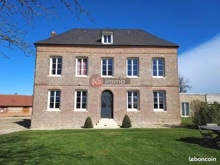 propriété 5 pièces 162 m²