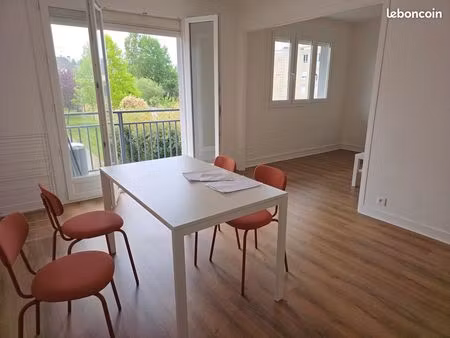 t2 bis meublé lumineux 59 m² – balcon – rénové – centre saint-lô – prêt à vivre