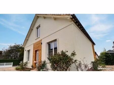 maison rénovée t6 avec bureau en dépendance jardin