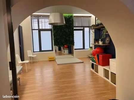 location bureau et salle de soin