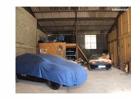 location d'un garage de 120m²