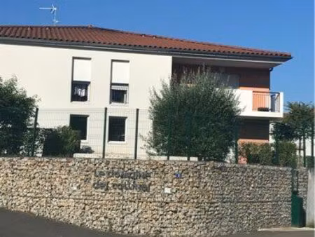 à louer garage fermé