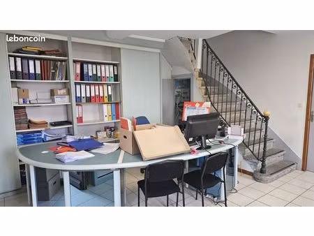 local d'activité 73 m²