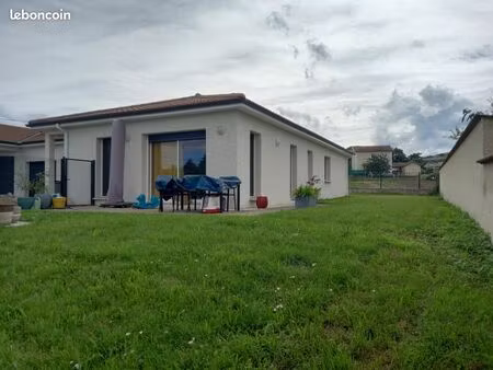 maison t5 plein pied