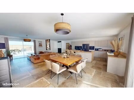 maison 6 pièces 150 m²