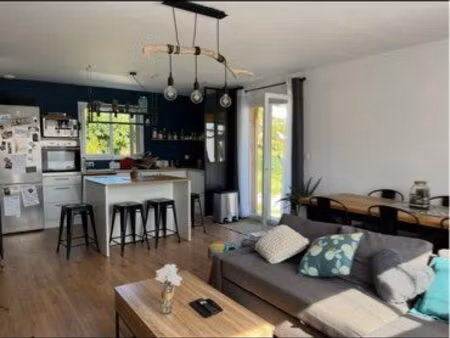charmante maison avec piscine et jardin paysager