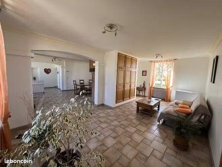 propriété 8 pièces 280 m²