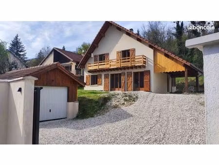 maison récente 120 m² hors lotissement
