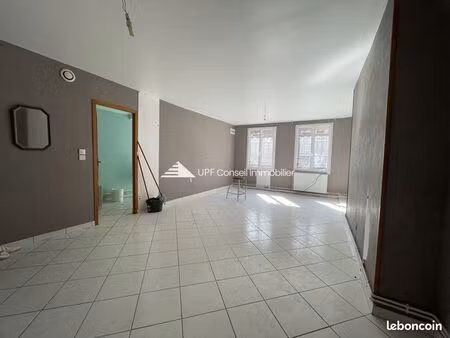 immeuble 8 pièces 300 m²