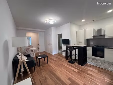 a louer -appartement 2 pièces de 50m2 - latillé