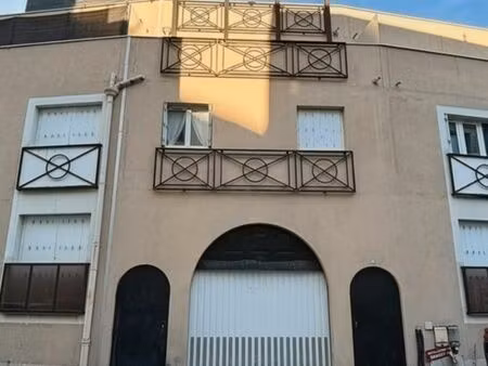 ?️ emplacement moto sécurisé à louer – centre-ville