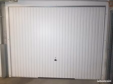 garage fermé et sécurisé chambéry