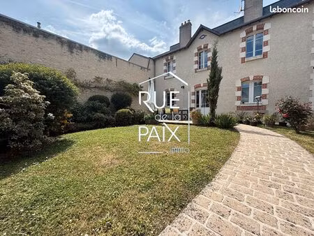 maison de ville 7 pièces 196 m²