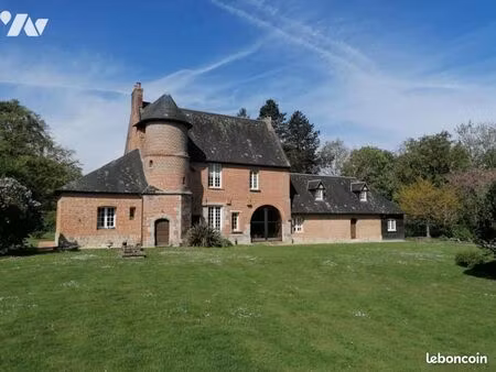 maison 8 pièces 271 m²