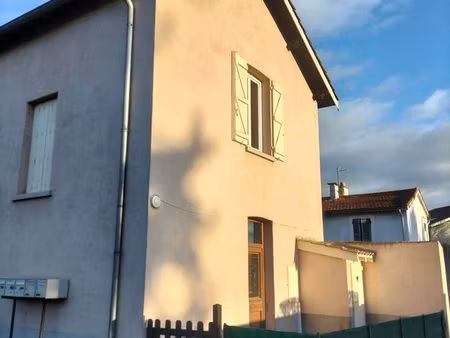 beau t3 en duplex avec garage à balbigny