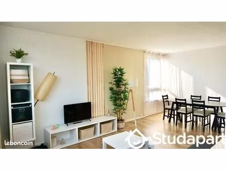 chambre 1 pièce 10 m²