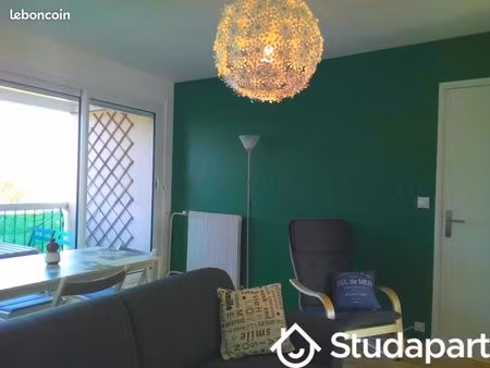 chambre 1 pièce 12 m²
