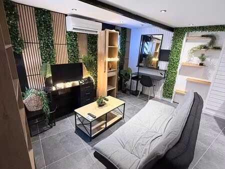 studio meublé 28m² rénové – climatisation – hc (eau elec internet)