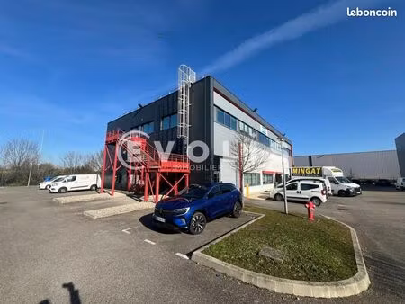 bureau 127 m²