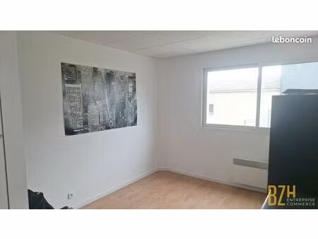 bureaux 35 m² vannes