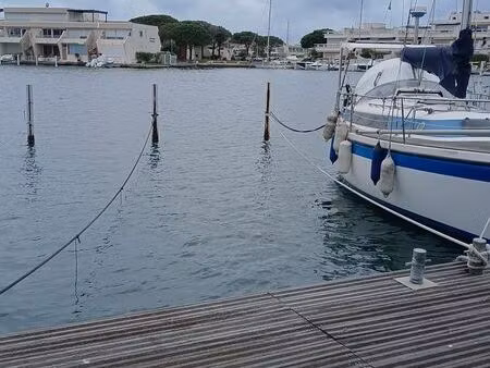 emplacement appontement bateau