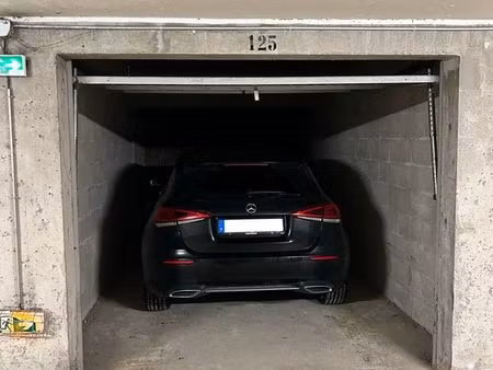 box fermé 14 m² – l'arcouest / bréhat – à 50 m de l’embarcadère de bréhat