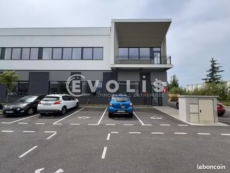 local d'activité 529 m²