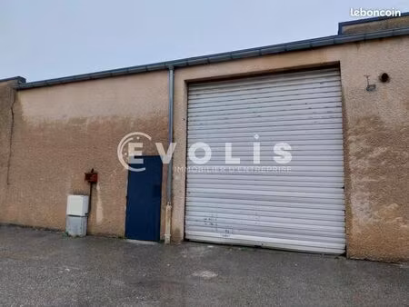local d'activité 310 m²