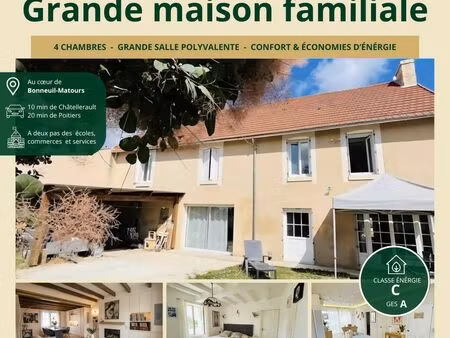 grande maison avec salle insonorisée
