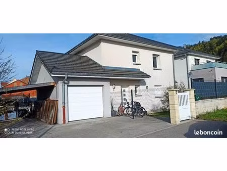 jolie maison individuelle