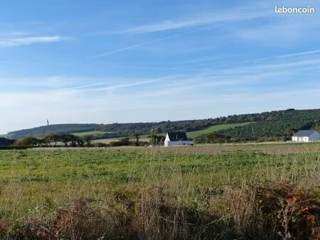 terrain viabilise 734m²