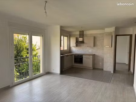appartement f3 de 62m2 centre ville